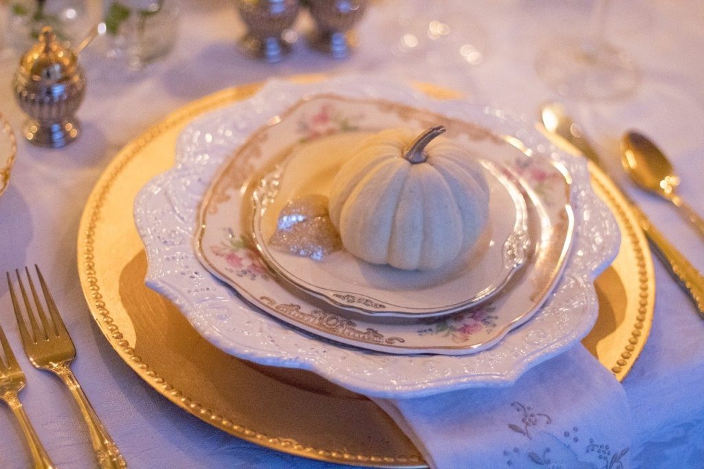 Thanksgiving table set up